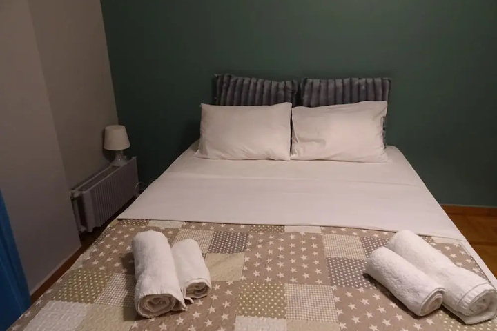 Room 3 of 10