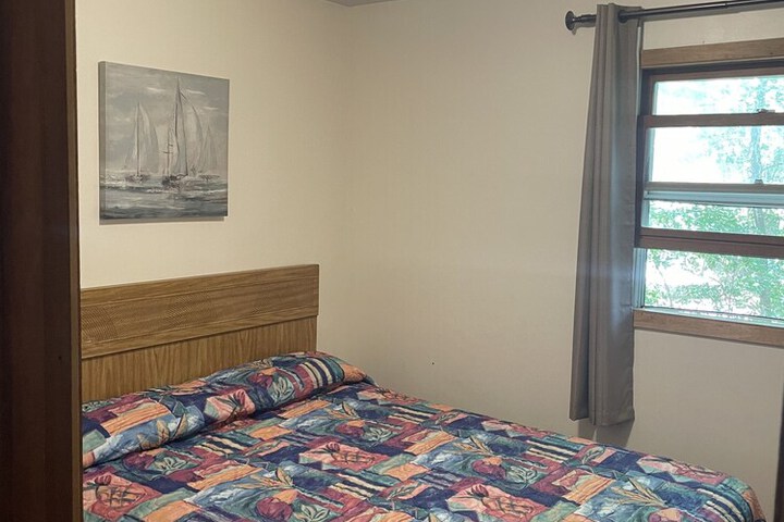 Room 10 of 75