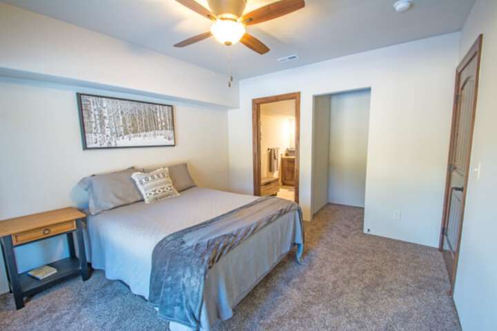Room 3 of 39