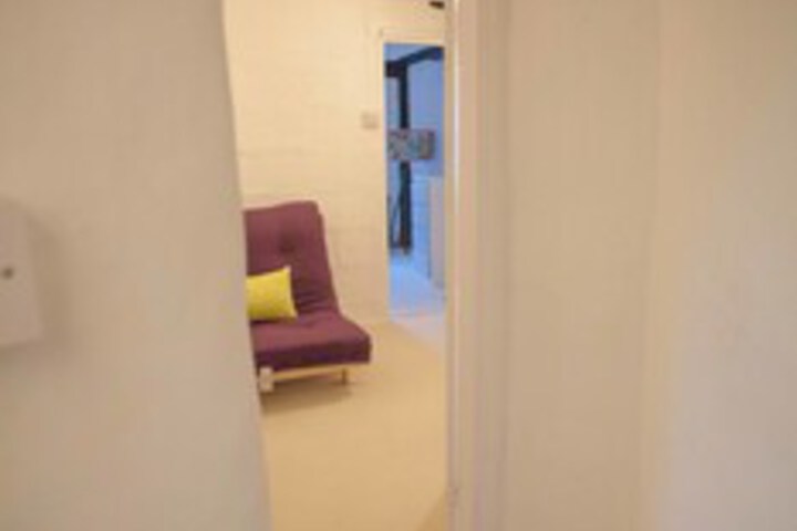 Room 30 of 40
