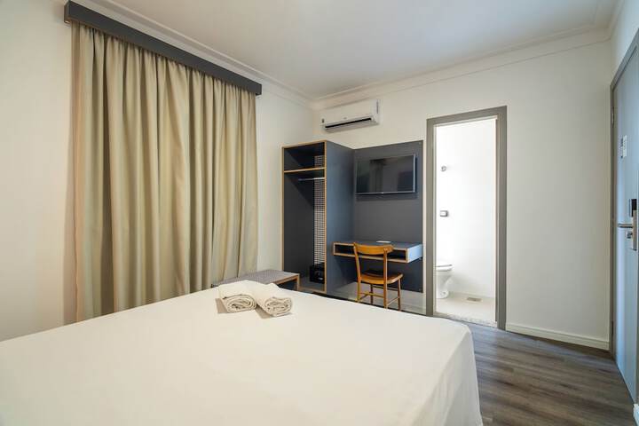 Room 5 of 58