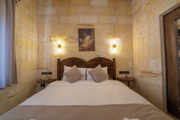 Room 21 of 120