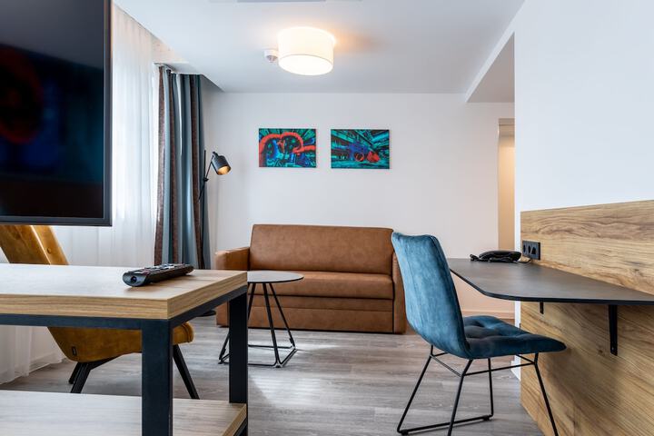 Room 17 of 42