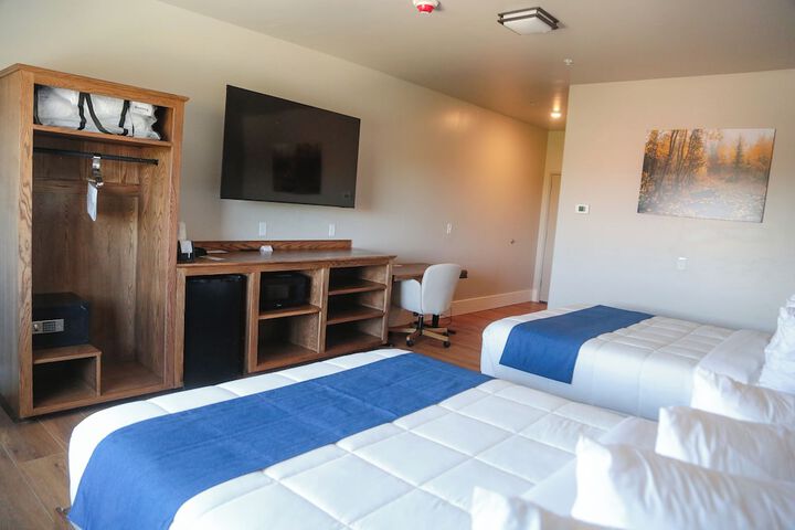 Room 8 of 14