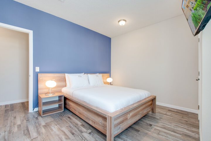 Room 21 of 80