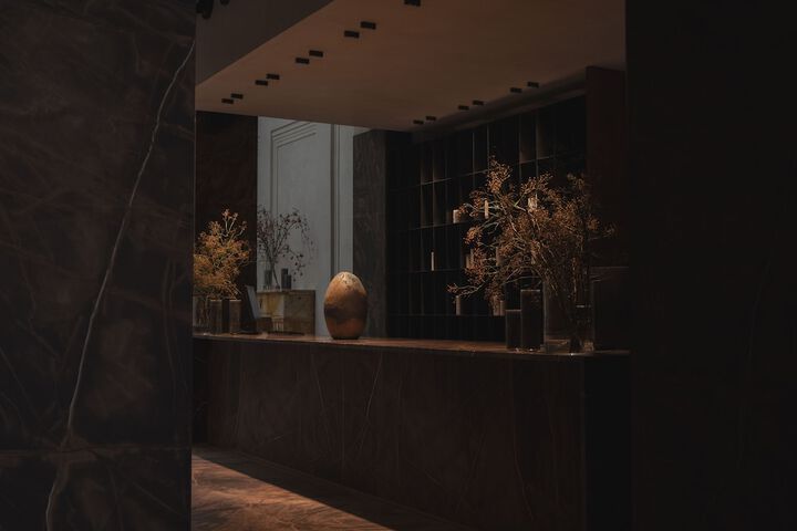 Hotel Interior 4 of 183