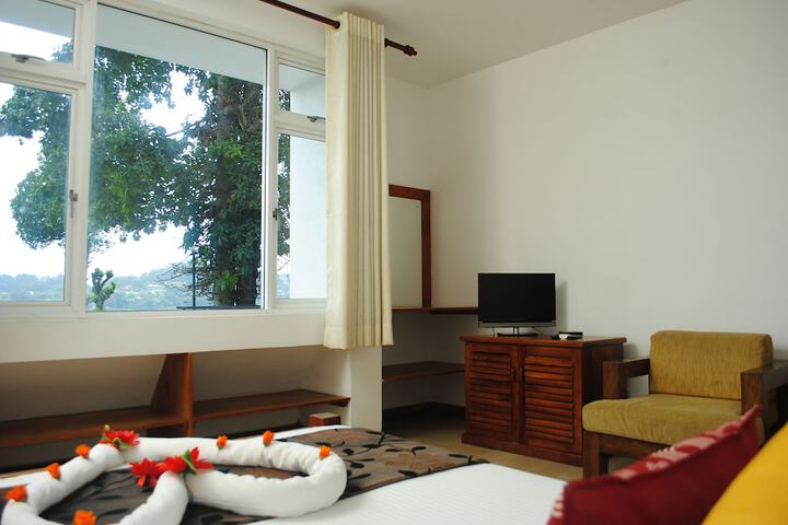 Room 4 of 70