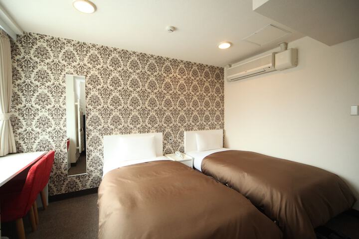 Room 15 of 58