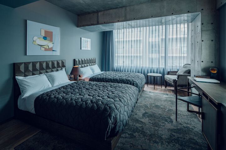 Room 12 of 50