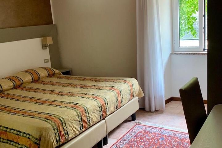 Room 11 of 59
