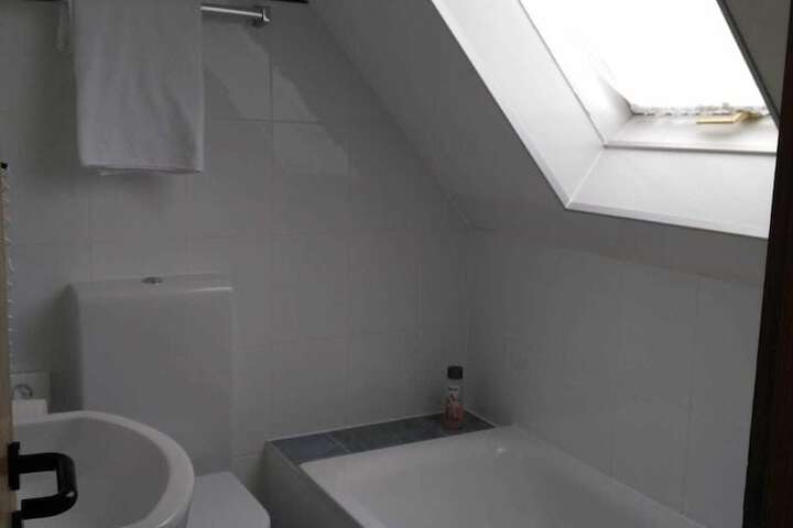 Room 34 of 50
