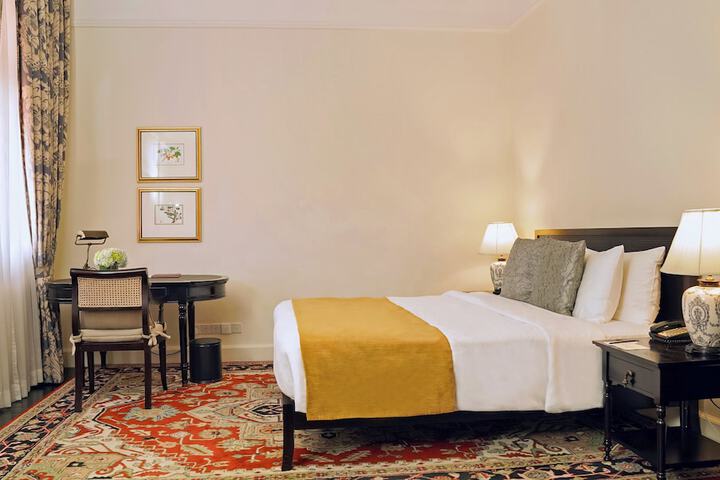 Room 58 of 163