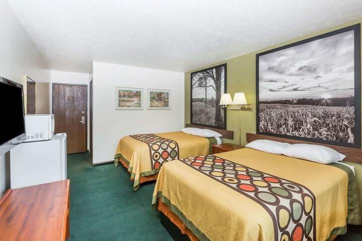 Room 5 of 32