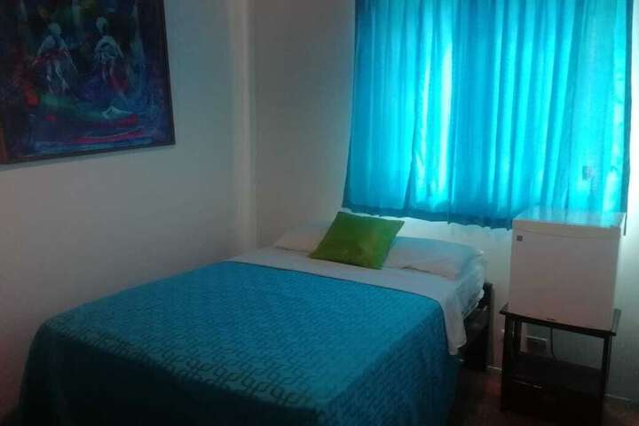 Room 8 of 27