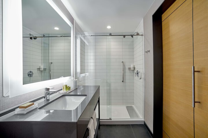 Bathroom shower