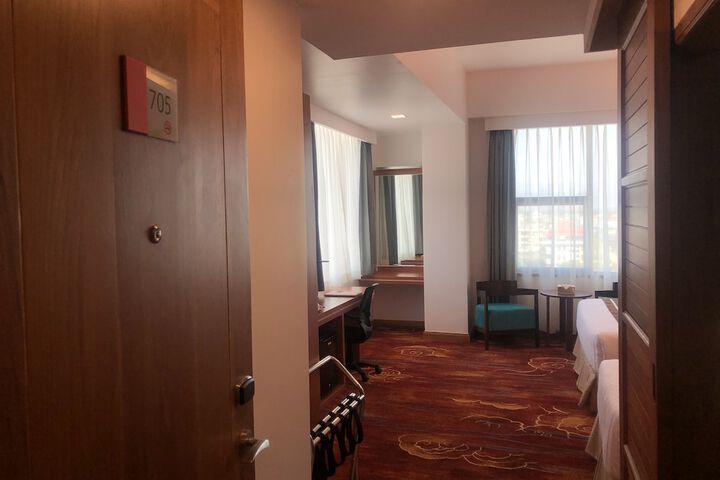 Room 14 of 87