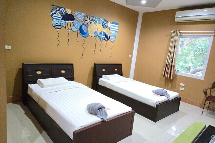 Room 5 of 47