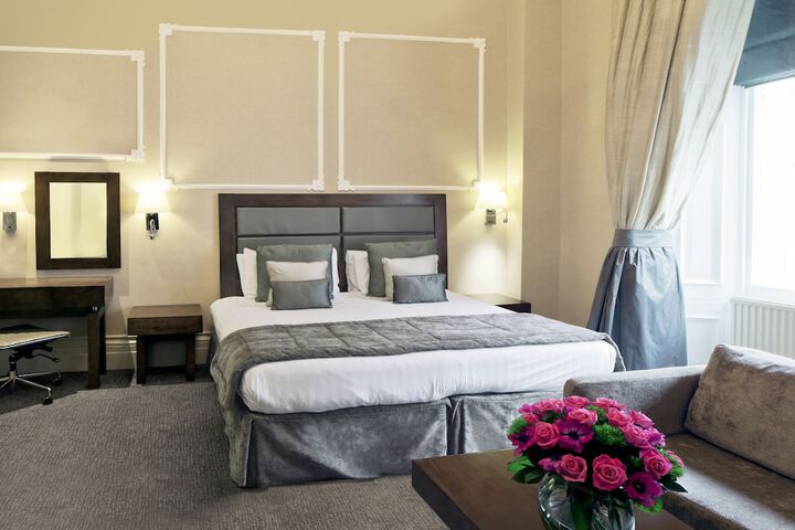 Room 10 of 47