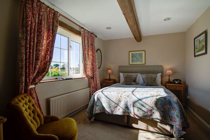 Room 2 of 12