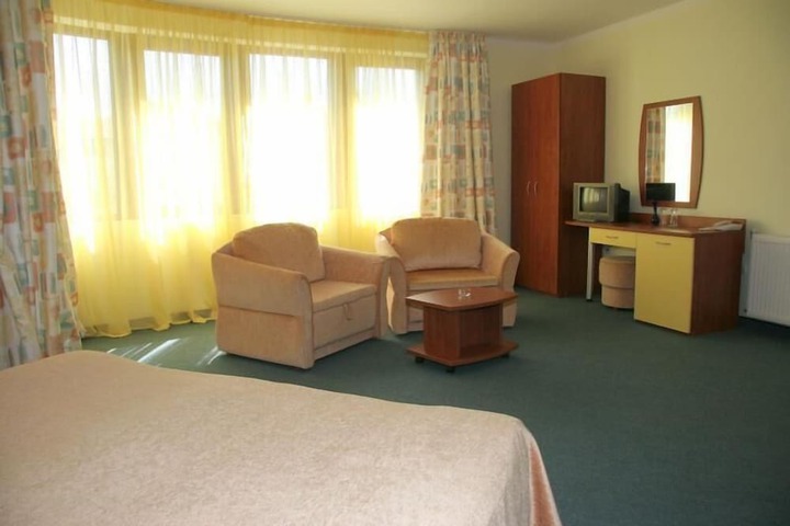 Room 12 of 61