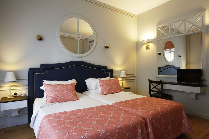 Room 21 of 65