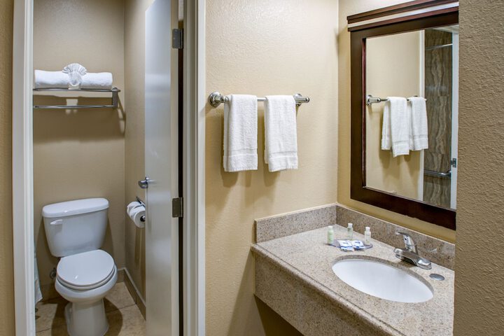 Bathroom sink