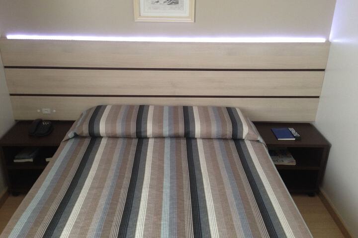 Room 10 of 44