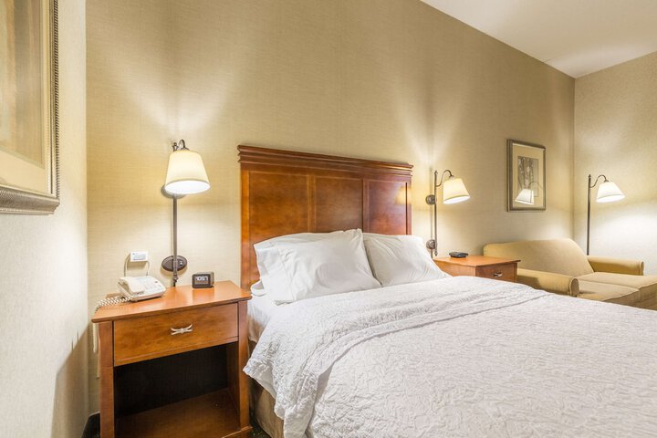 2 Queen Beds (3 of 11)