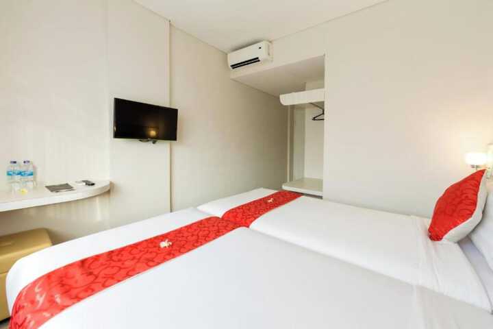 Room 17 of 43