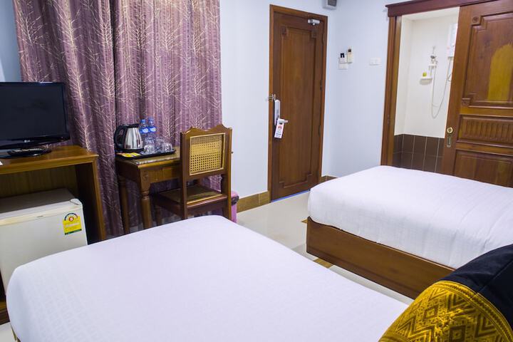 Room 15 of 110