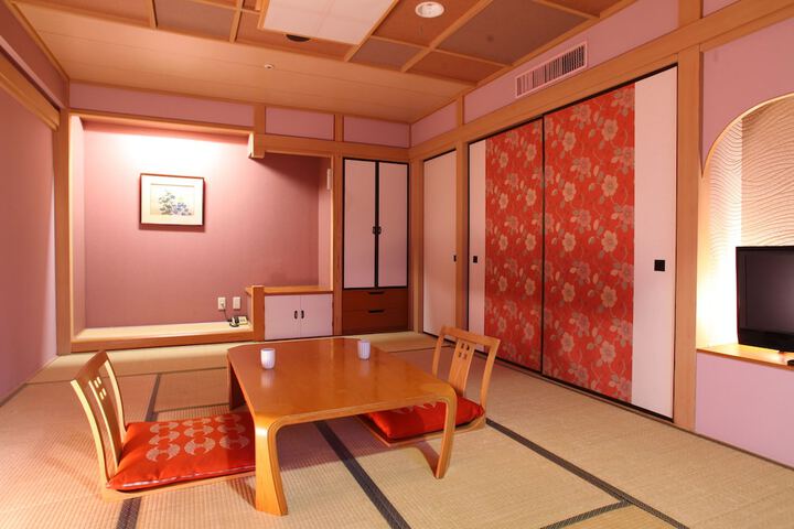 Room 9 of 39