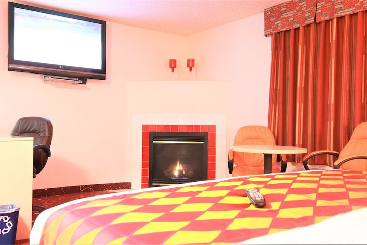 Room 10 of 48