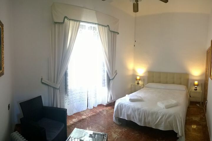 Room 15 of 62
