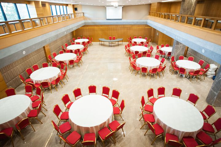 Ballroom/Hall 108 of 113