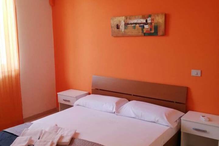Room 53 of 130
