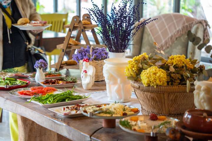 Breakfast buffet