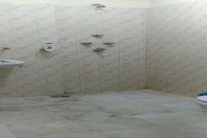 Room 7 of 8
