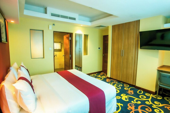 Room 19 of 91