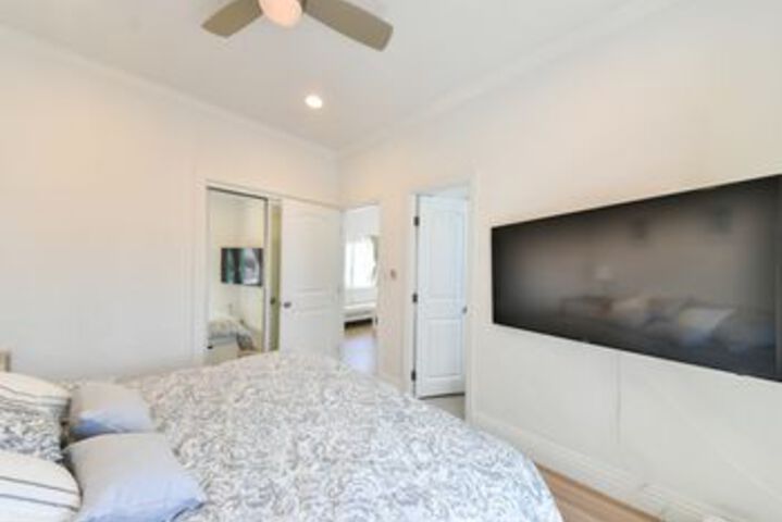 Room 42 of 117