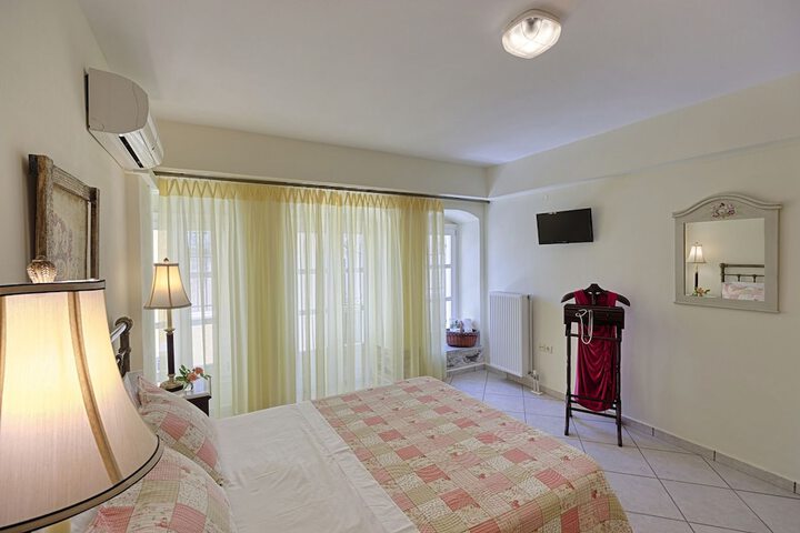 Room 22 of 105