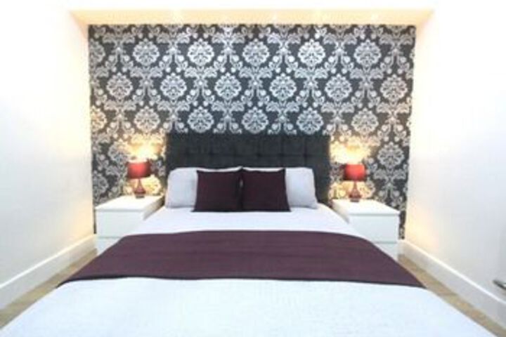 Room 13 of 23