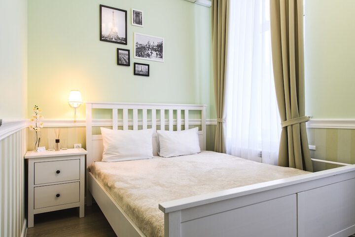 Room 12 of 40