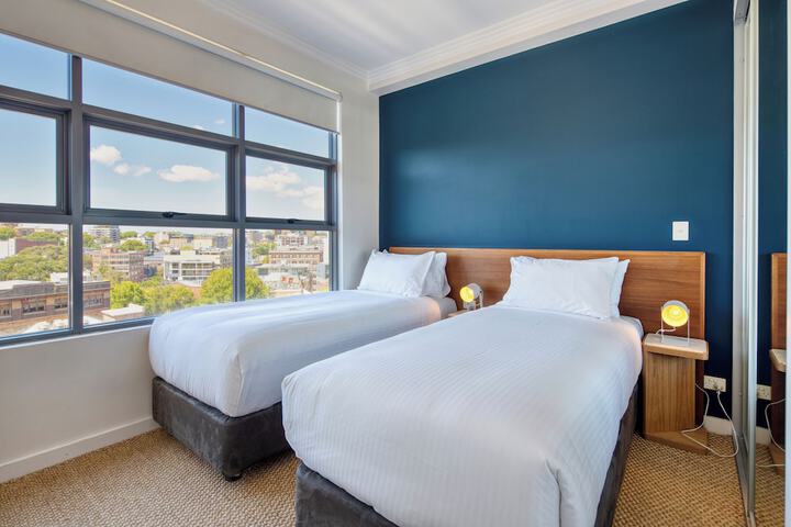 Room 40 of 308