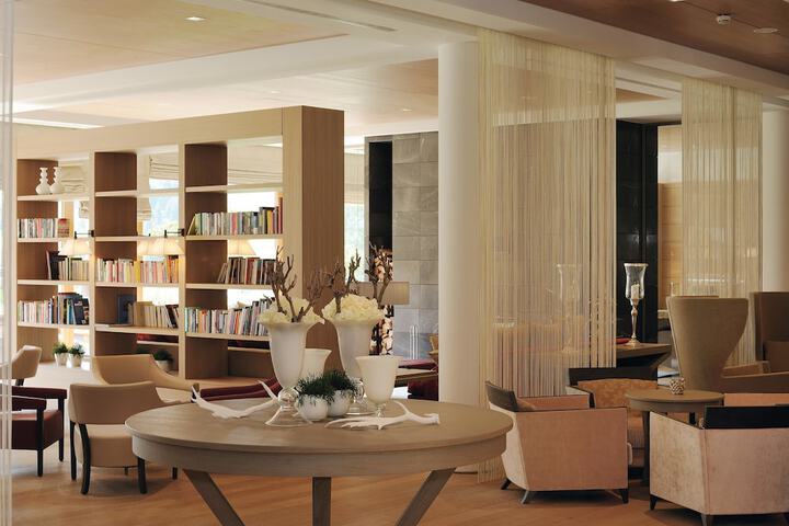 Lobby Entry