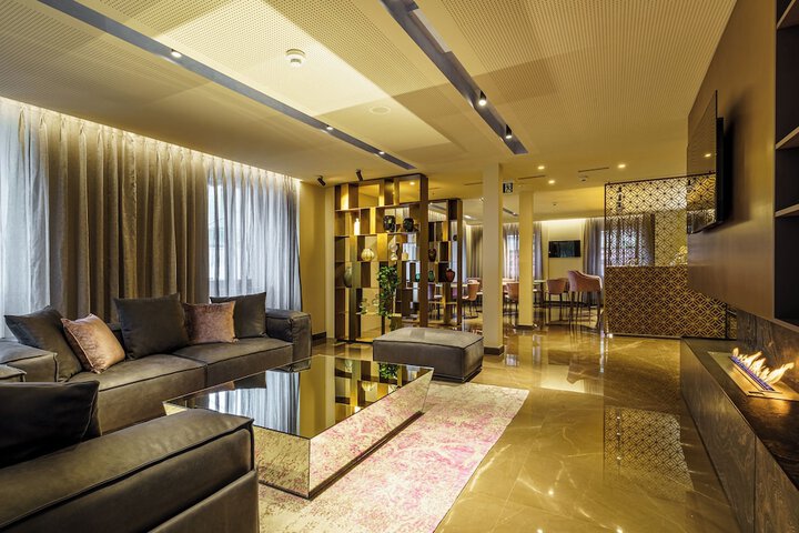 Lobby Photos