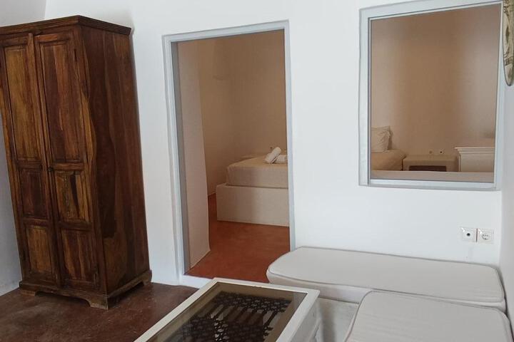 Room 41 of 85