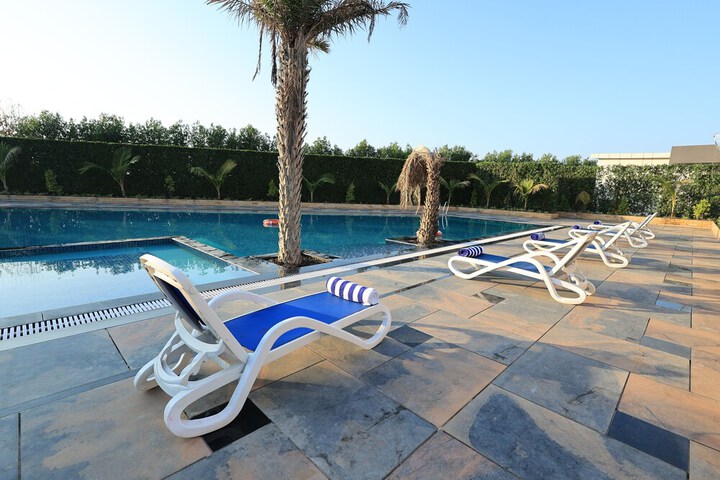 Pool 68 of 75