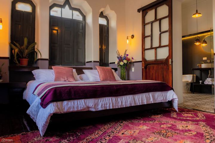 La Banksia Hotel