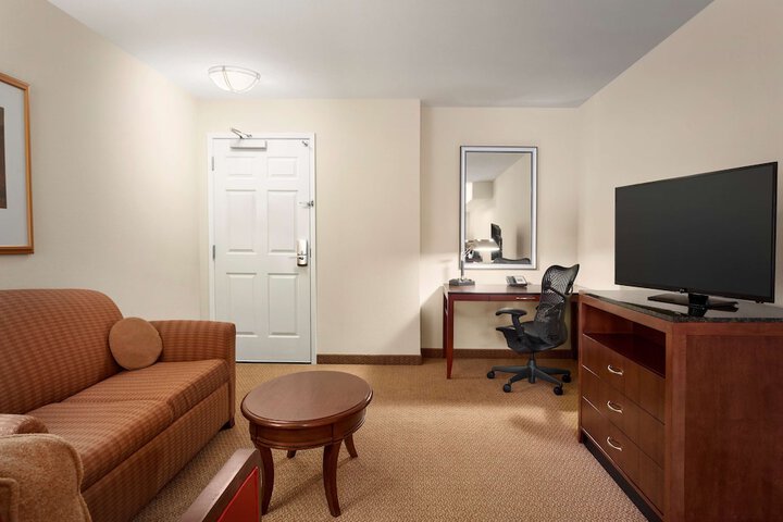 Room 5 of 25