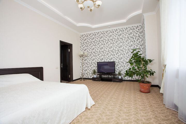 Room 20 of 49